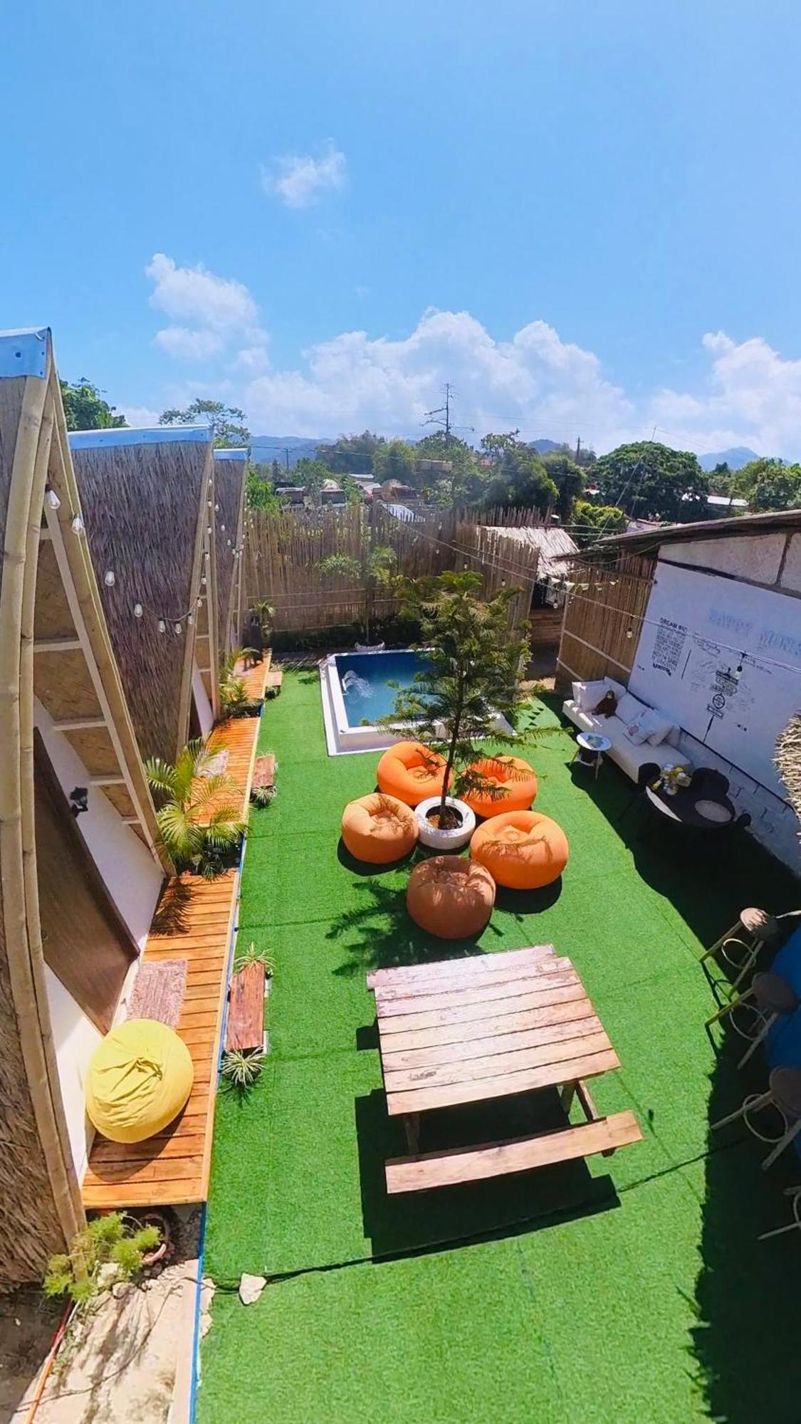 Happy Monkey Hostel El Nido Exterior photo